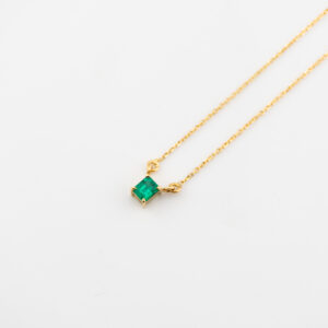GARGANTILLA CON ESMERALDA RECTANGULAR