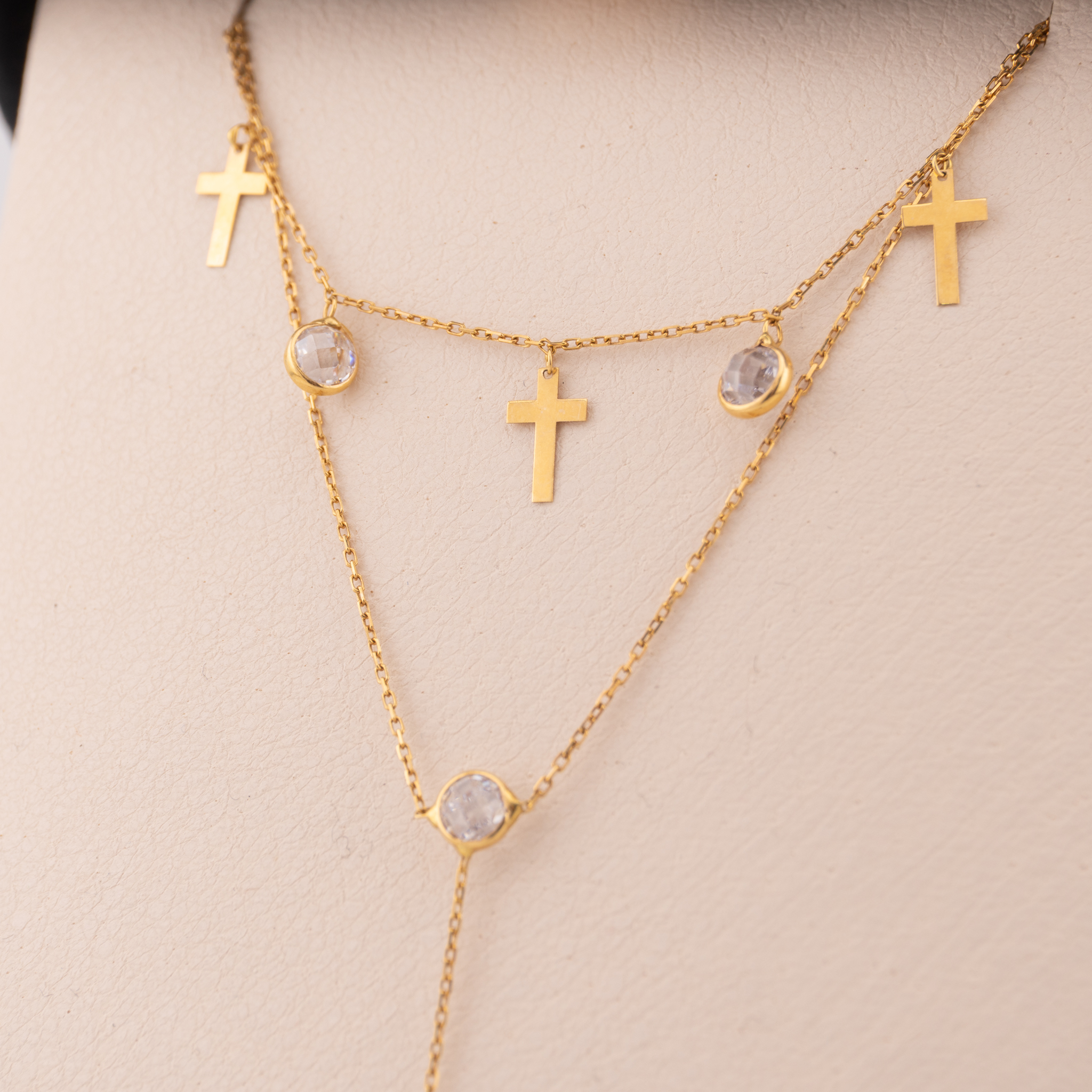 Gargantilla doble cadena con cruces y cristal - Imagen 3
