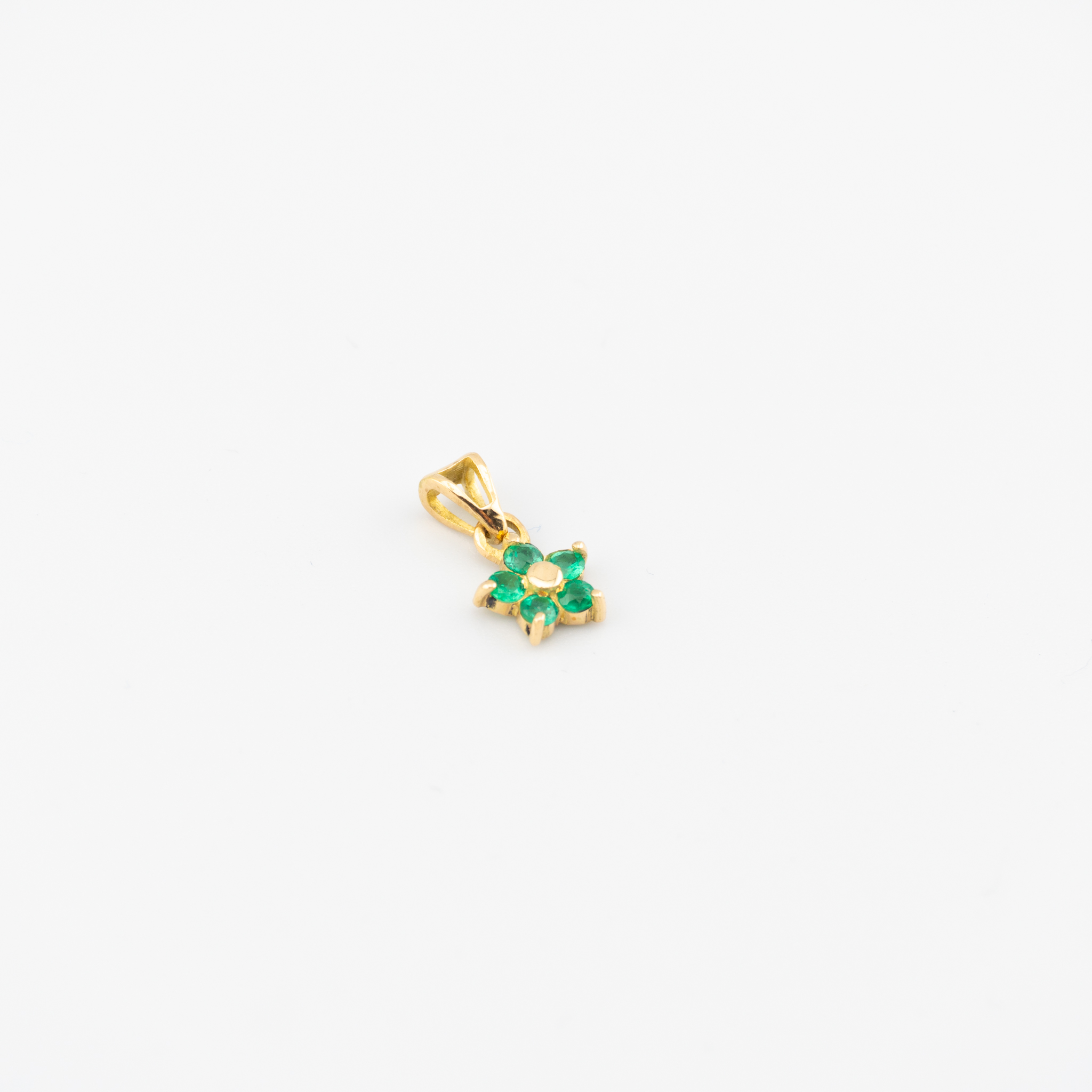 Dije flor de 5 petalos con Esmeraldas - Imagen 2