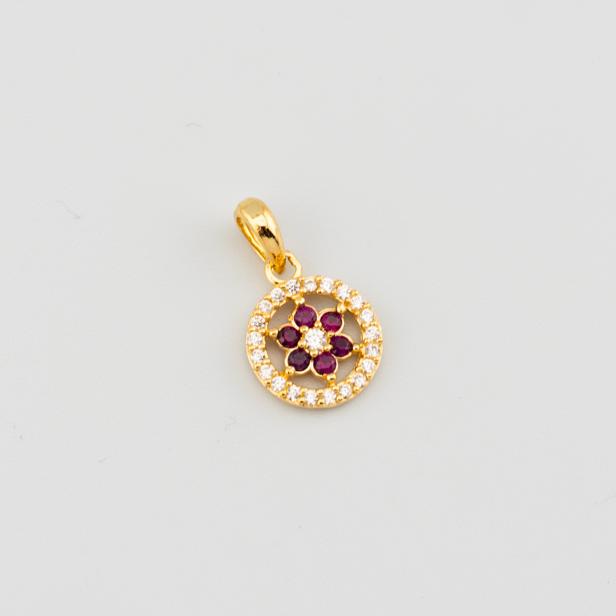 Dije de Flor roja con cristales
