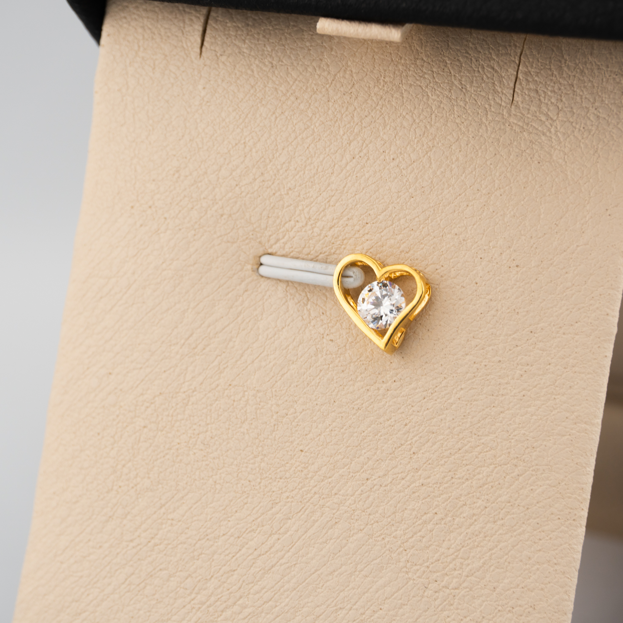 Dije de corazón con cristal central - Imagen 4