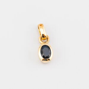Dije con Zafiro Natural Oval