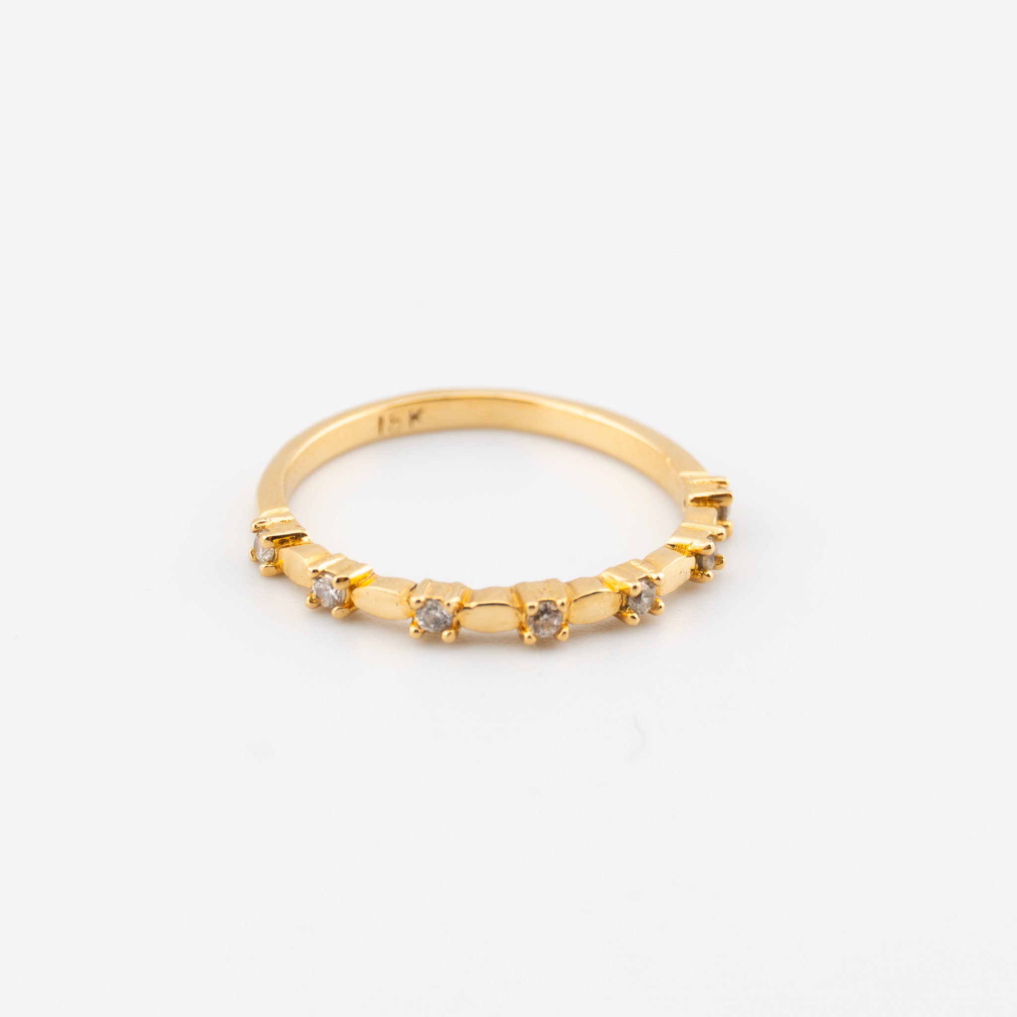 Anillo Con Cristales y ovalos