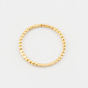 Anillo de bolitas delgado