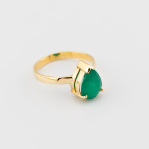 Anillo con esmeralda en Gota
