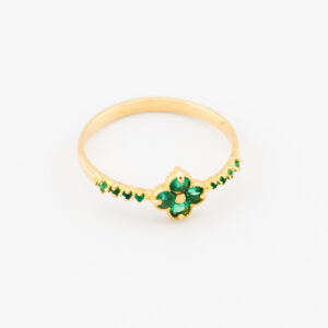 Anillo con flor de Esmeraldas