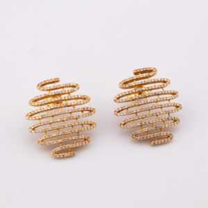 XO4 - ARETES AMAZONAS EN ORO DE 18K