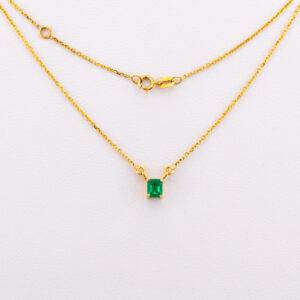 GARGANTILLA CON ESMERALDA RECTANGULAR